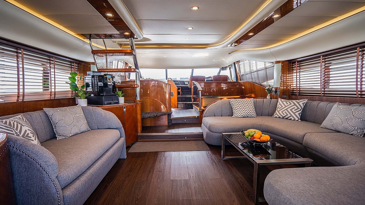 Аренда моторной яхты Princess 65 Oceana на Пхукете